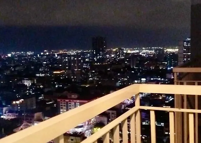 Luxe Staycation-2br With Balcony And View Near Moa, World Trade Center, Picc At Coast Residences * Manila